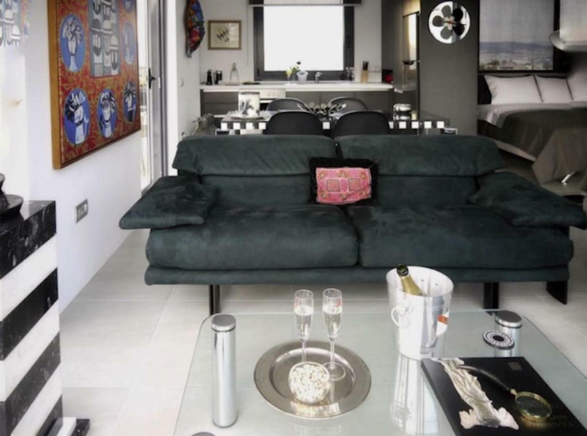דירות אתונה Stylish Penthouse With Acropolis And 360 View מראה חיצוני תמונה